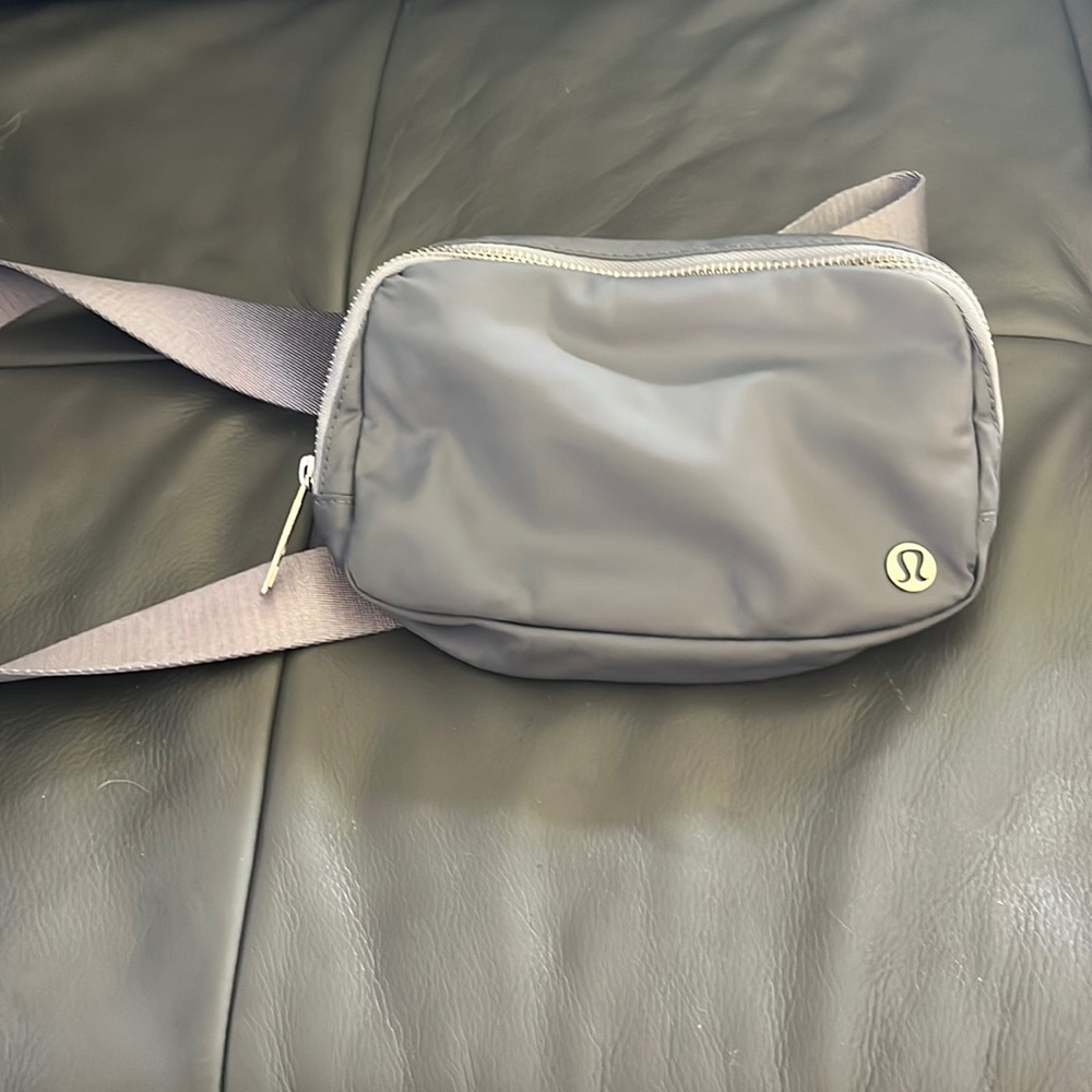 Grey lulu belt bag